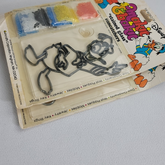 Vtg Makit & Bakit Mickey Mouse Donald Duck Suncatcher Kit - Picture 11 of 13